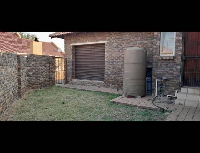 3 BEDROOM PROPERTY TO RENT IN THATCHFIELD